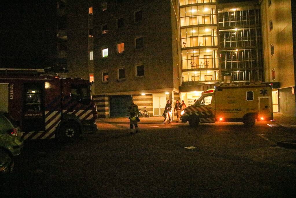 Persoon in woning flauwgevallen, mogelijk vergiftigd