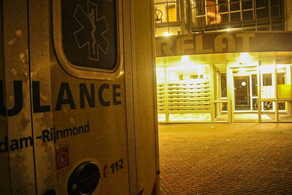 Persoon in woning flauwgevallen, mogelijk vergiftigd