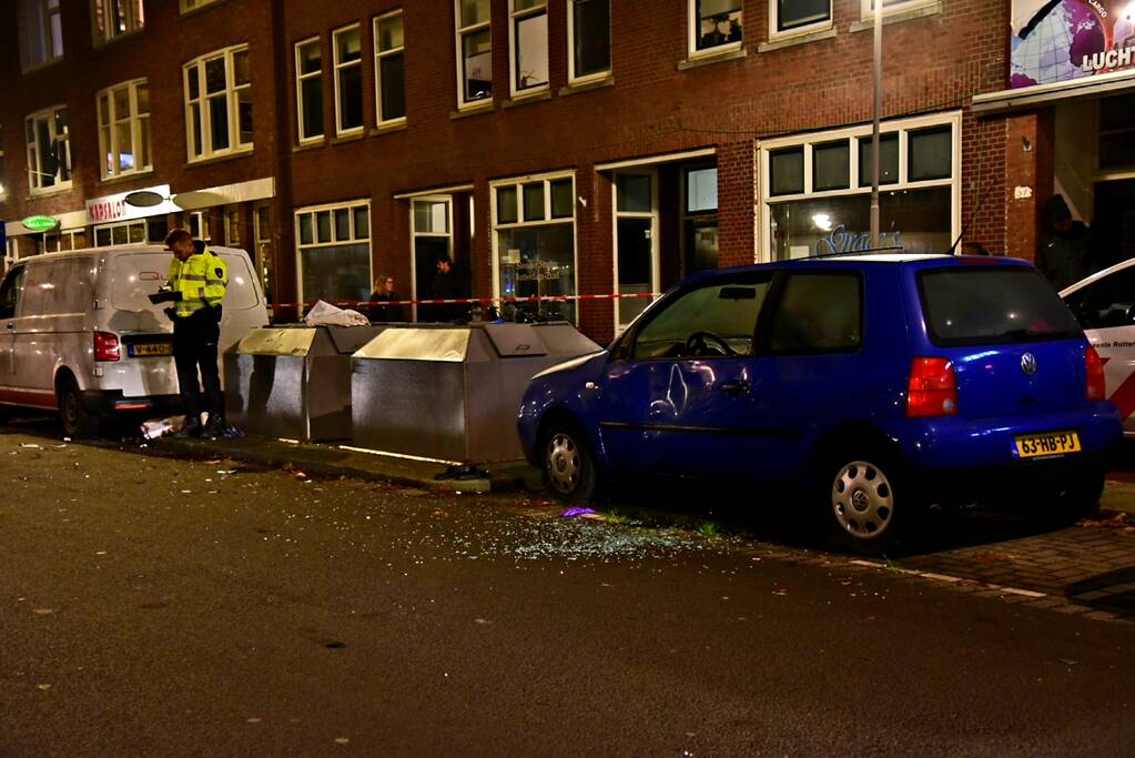 Voetganger geschept door auto, slachtoffer zwaargewond