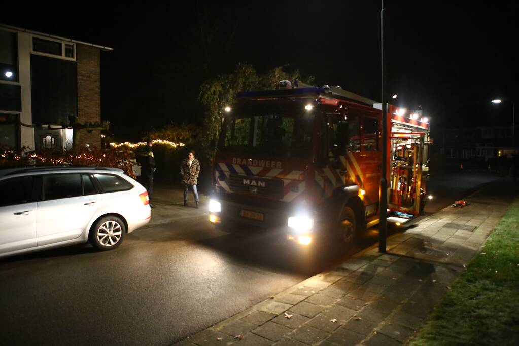 Kleine brand in dak van schuur
