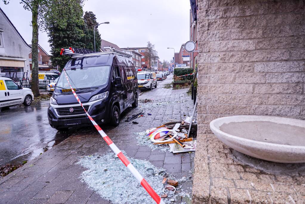 Plofkraak op pinautomaat van SNS Bank