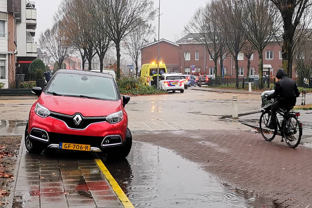 Kindje gewond bij aanrijding met auto