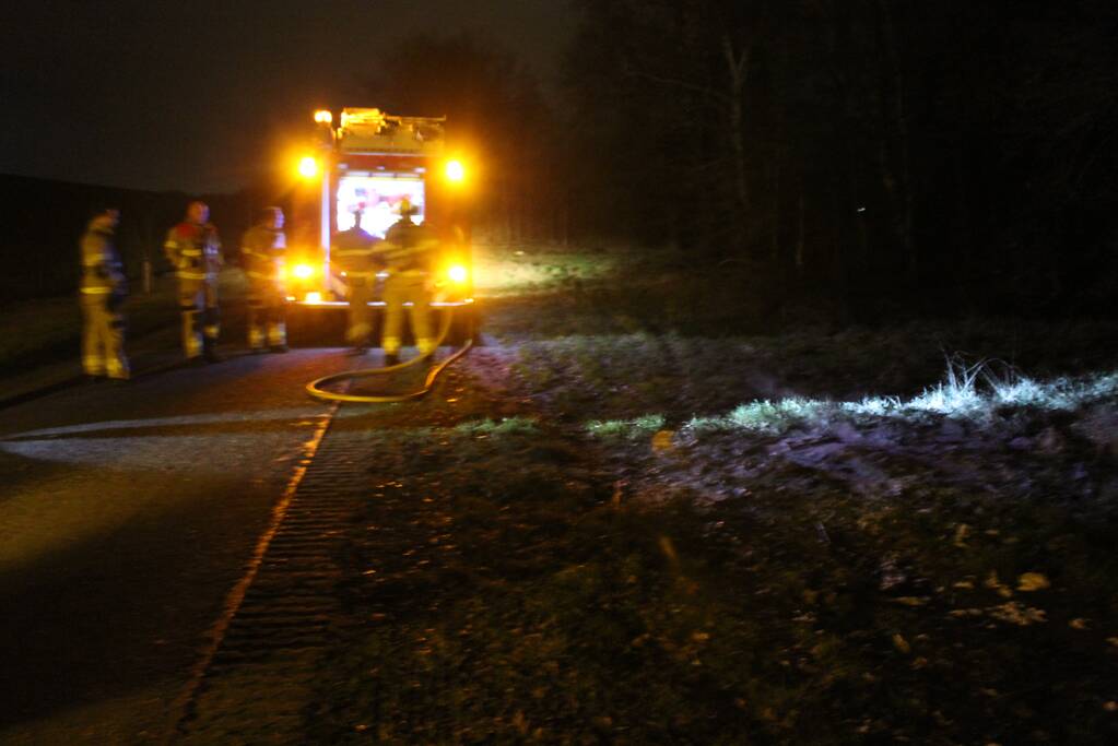 Brandende tv achtergelaten in bossen