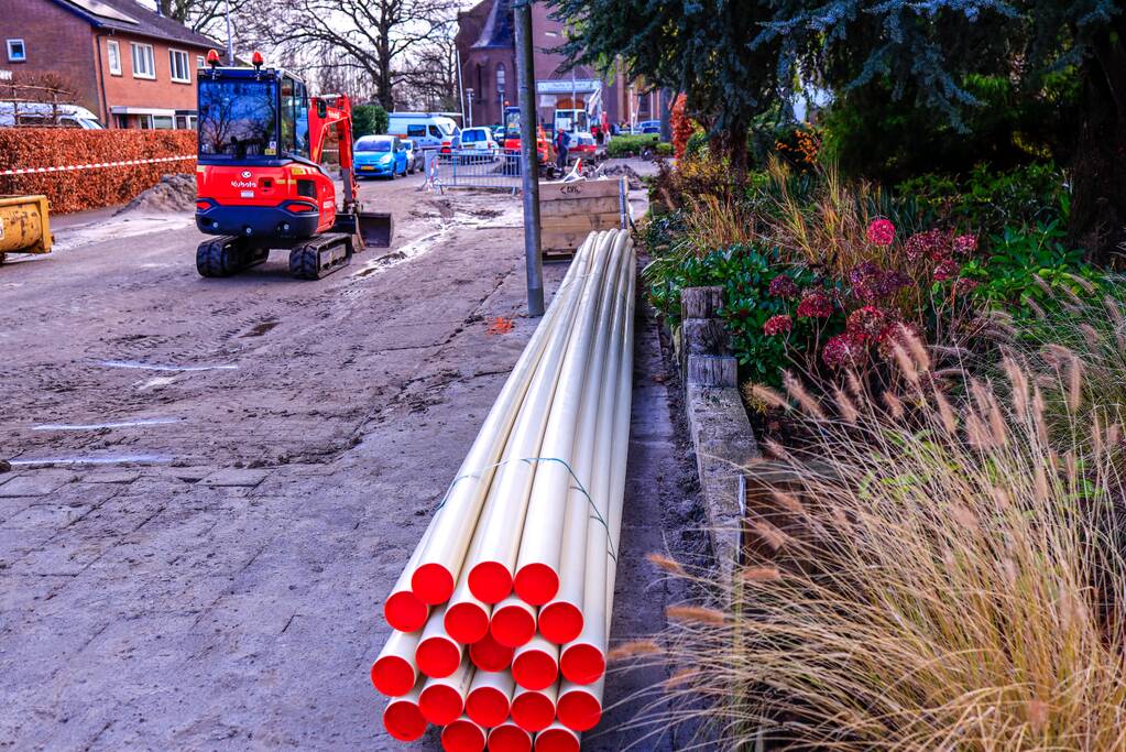 Noodvoorzieningen voor basisschool en woningen na zoveelste leidingbreuk