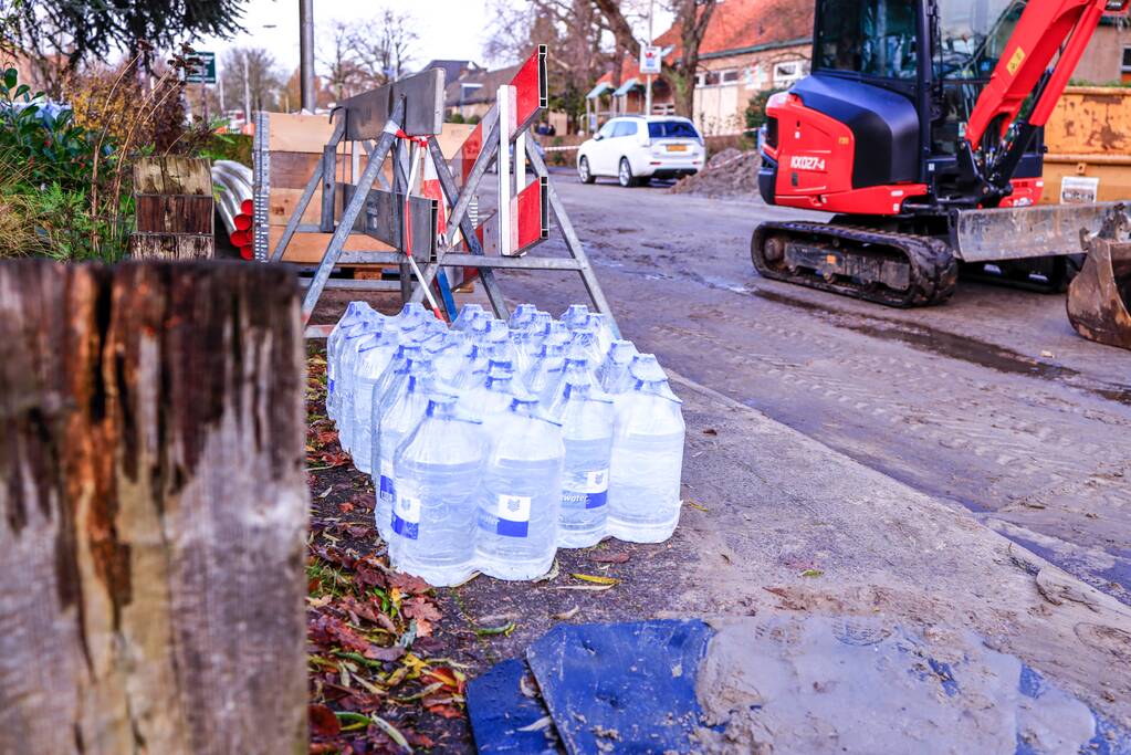 Noodvoorzieningen voor basisschool en woningen na zoveelste leidingbreuk