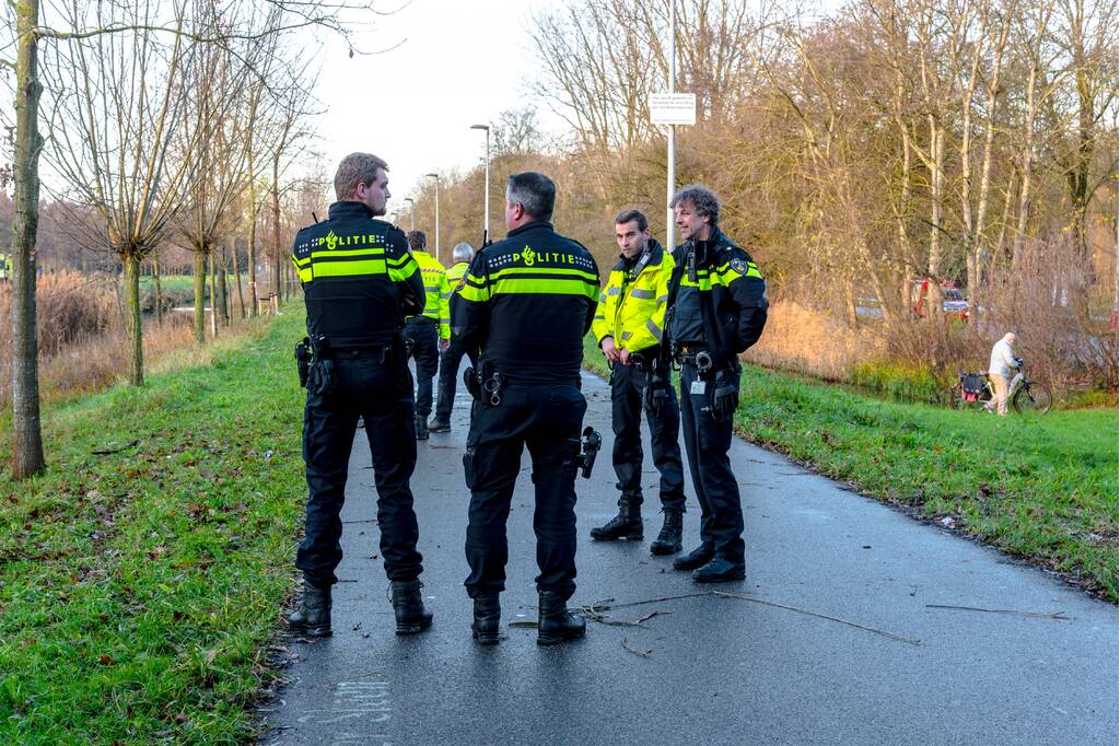 Auto te water geraakt