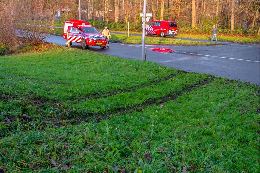 Auto te water geraakt