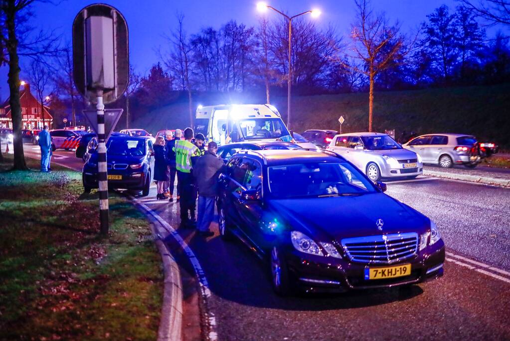 Meerdere voertuigen betrokken bij kop-staartbotsing