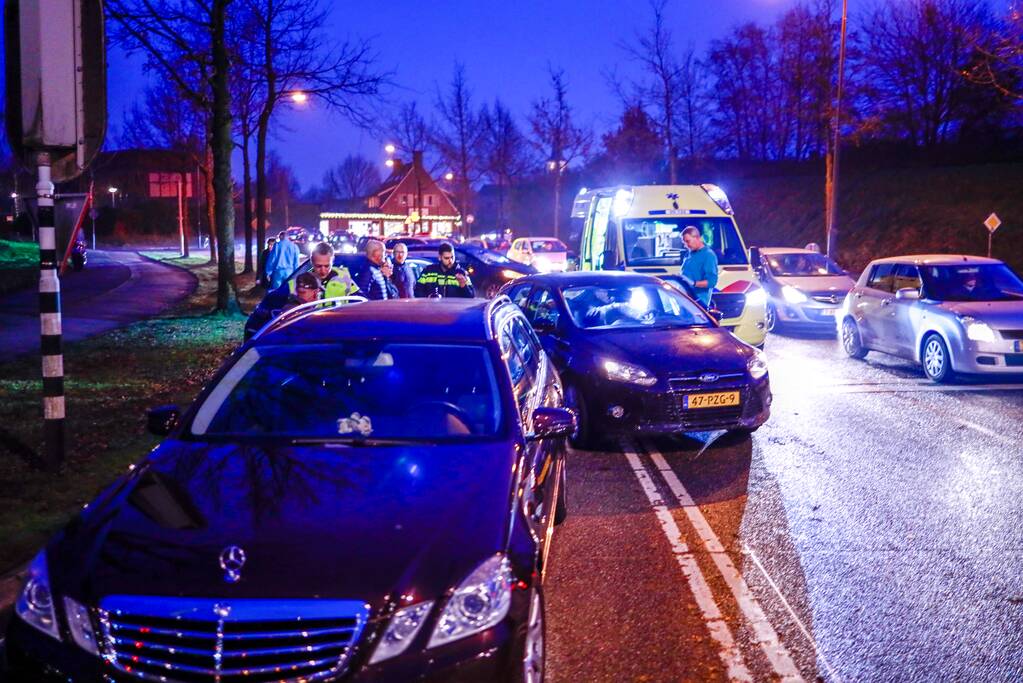 Meerdere voertuigen betrokken bij kop-staartbotsing