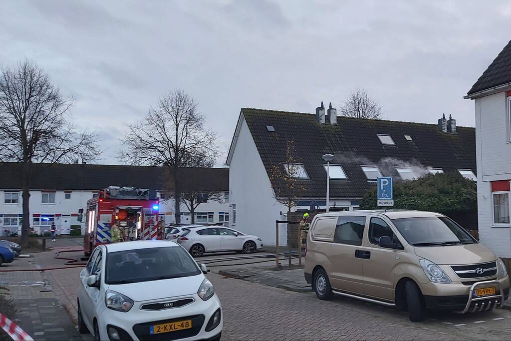 Veel rook bij brand in schuur