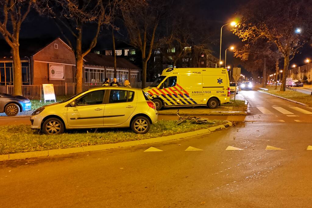 Fietser gewond na aanrijding met auto