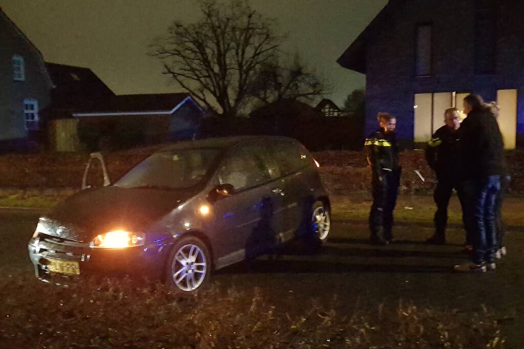 Inzittenden met de schrik vrij na eenzijdige aanrijding
