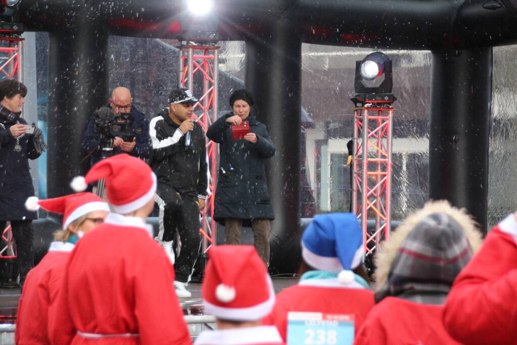 Kerstevent Lelystad feestelijk geopend