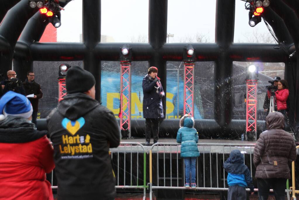 Kerstevent Lelystad feestelijk geopend