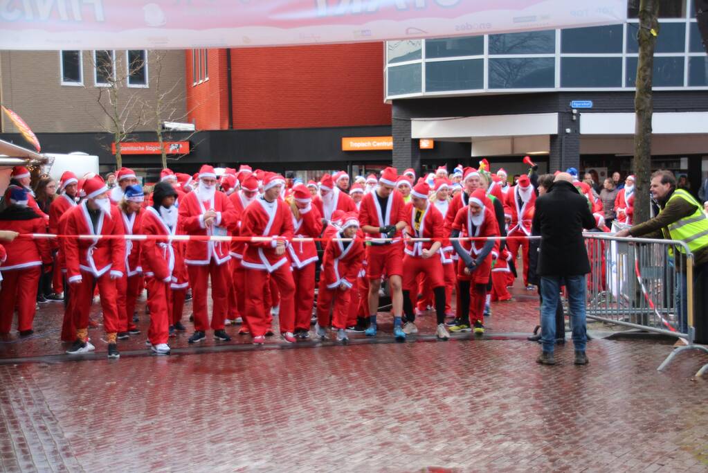 Kerstevent Lelystad feestelijk geopend