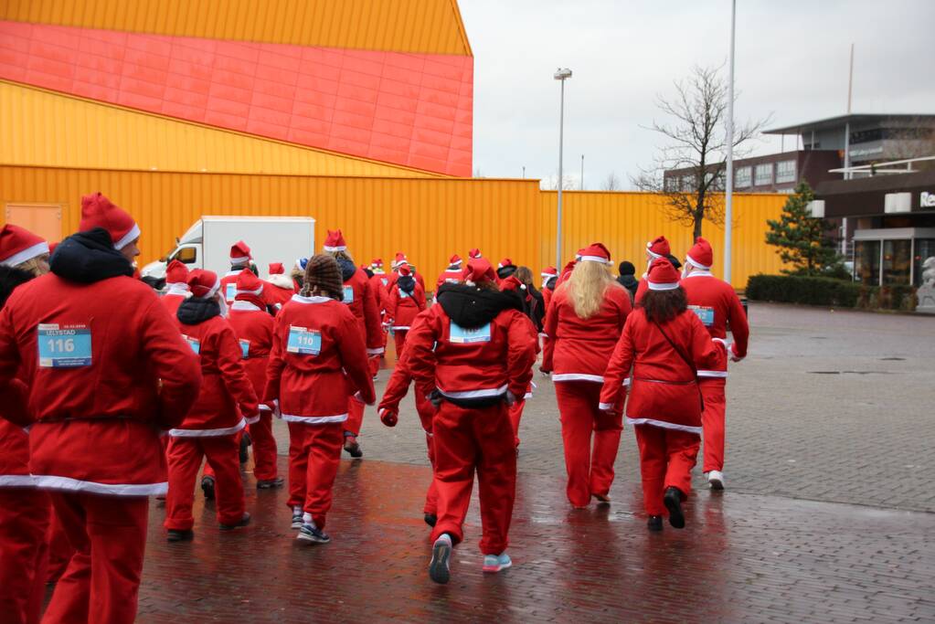 Kerstevent Lelystad feestelijk geopend