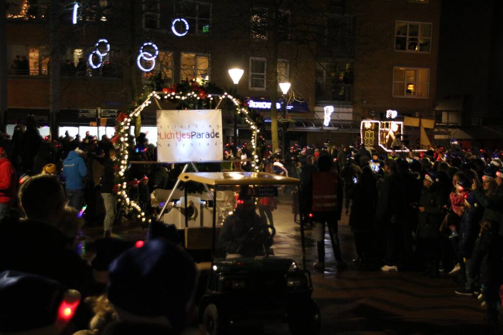 Kerstevent Lelystad feestelijk geopend