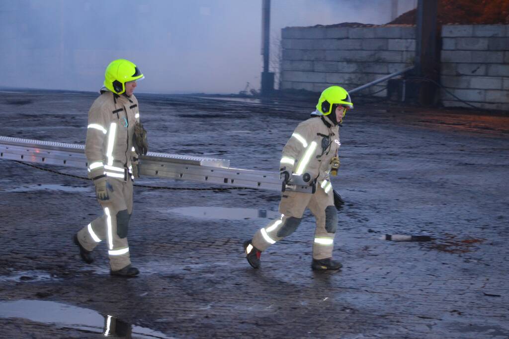 Brand in composthoop lastig te blussen