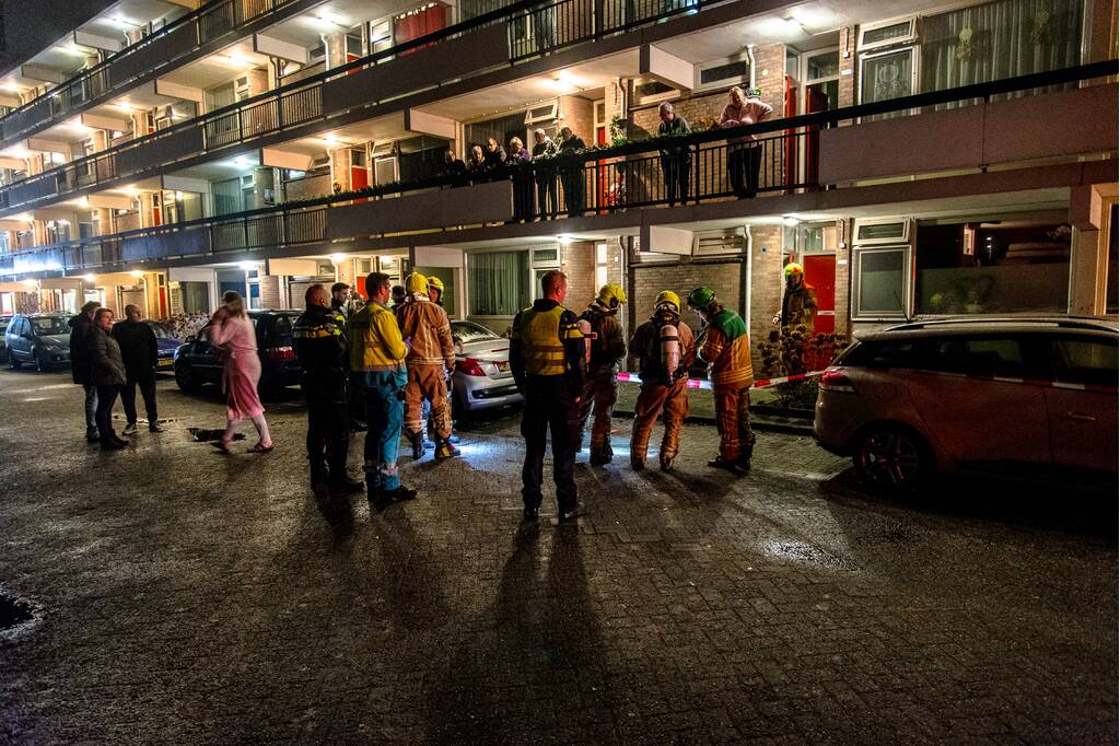 Ramen gesprongen door mogelijk explosief