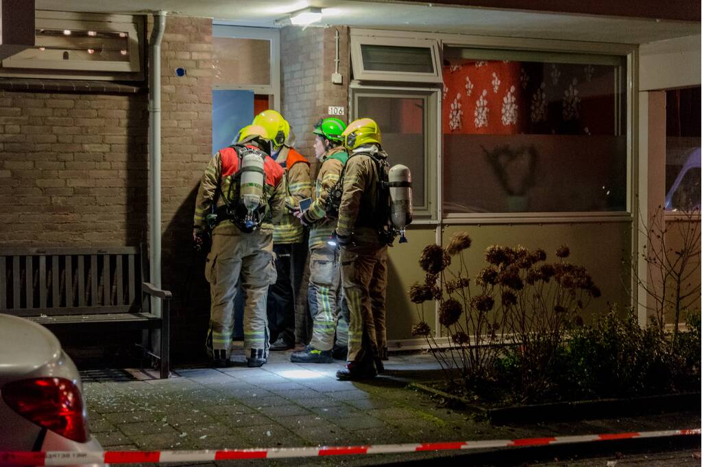 Ramen gesprongen door mogelijk explosief