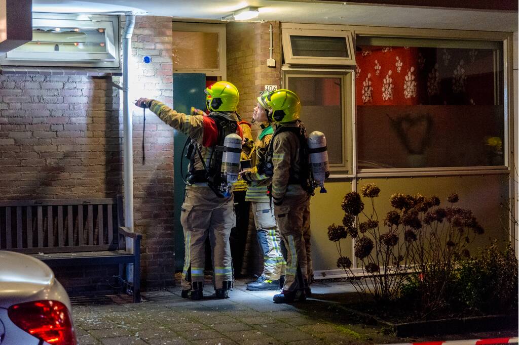 Ramen gesprongen door mogelijk explosief