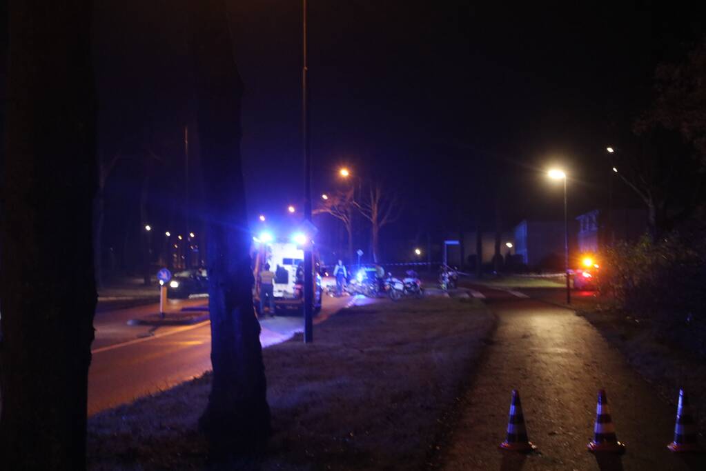 Zeer ernstige ongeval tussen auto en politiemotor