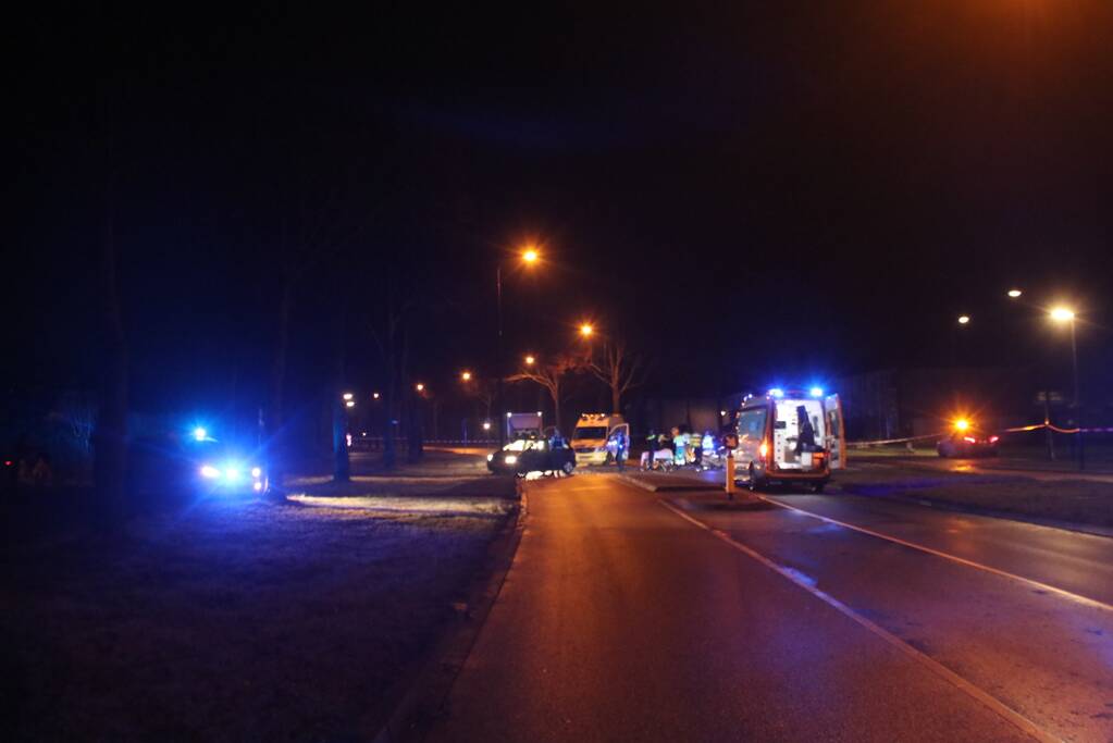 Zeer ernstige ongeval tussen auto en politiemotor