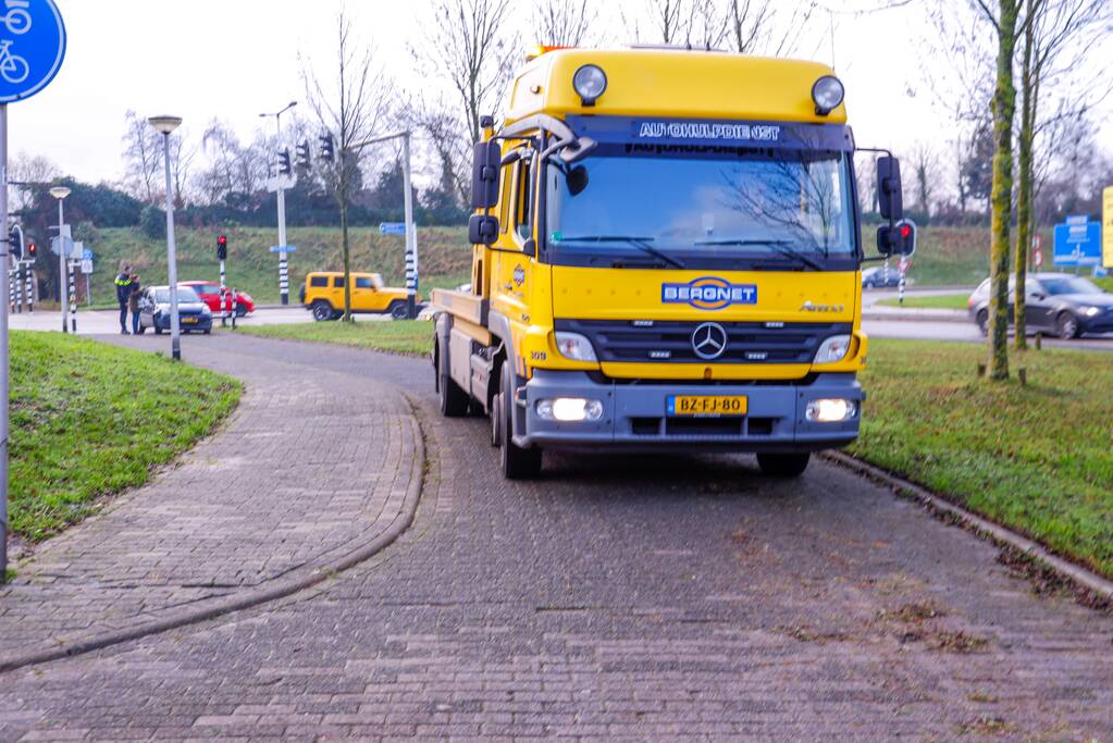 Schade bij kop-staartbotsing industrieterrein Calveen