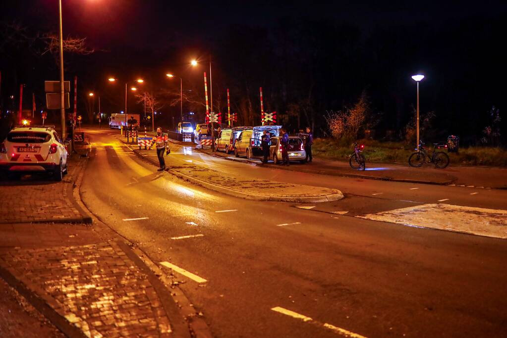 Fietser overleden na aanrijding met trein op spoorwegovergang