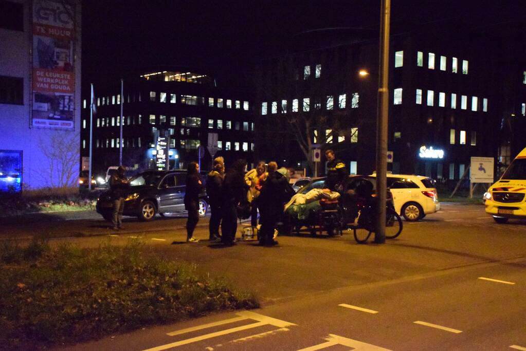 Fietser gewond na aanrijding met personenauto