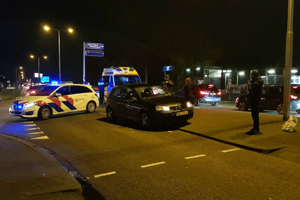Fietser gewond na aanrijding met personenauto