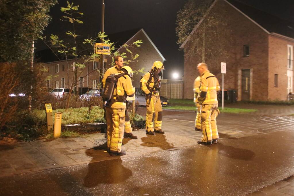 Brandweer verricht metingen gaslek