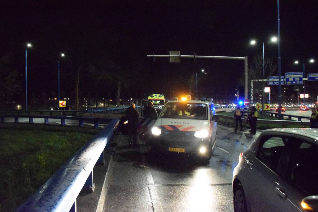 Enorme schade bij aanrijding twee auto's