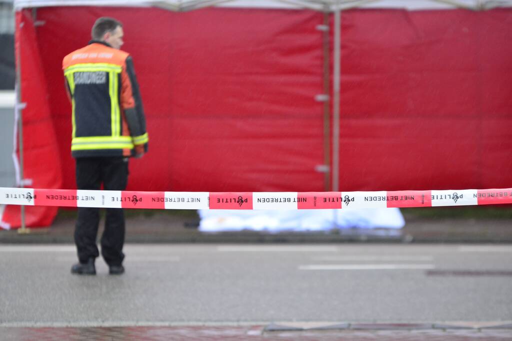 Overleden persoon gevonden in sloot