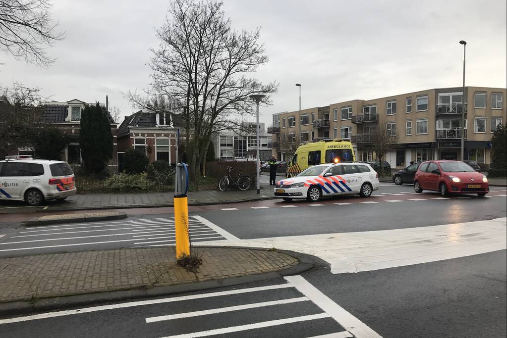 E-biker gewond na botsing met auto
