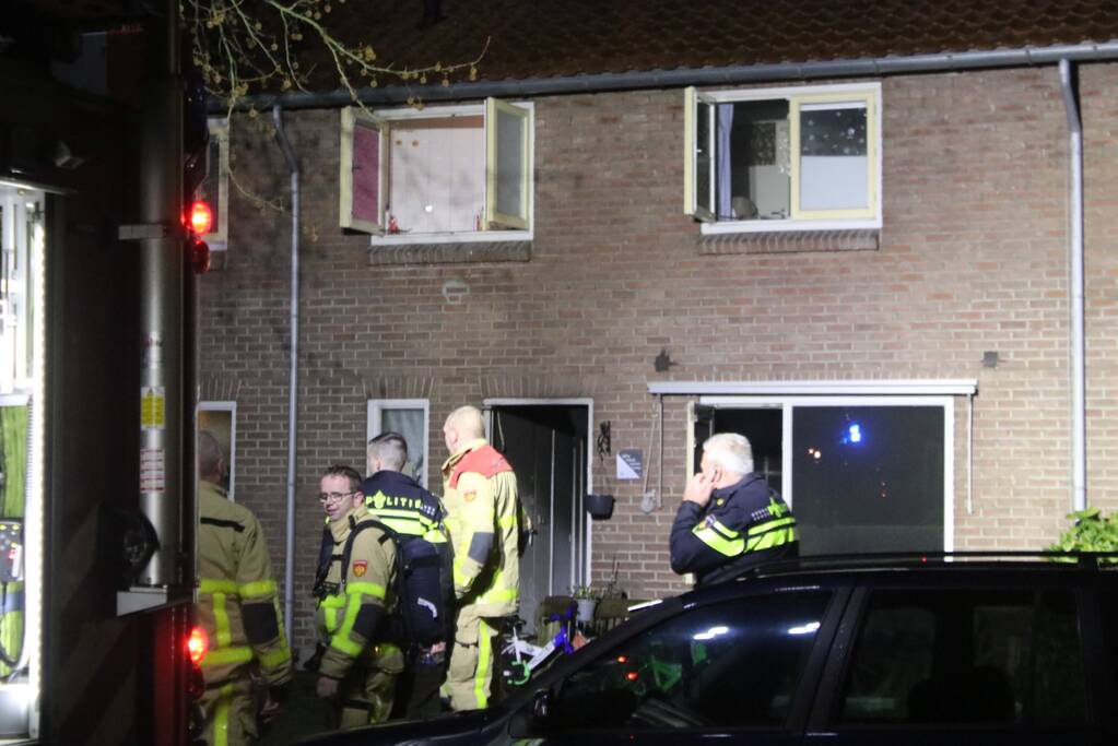 Veel rook bij brand in woning