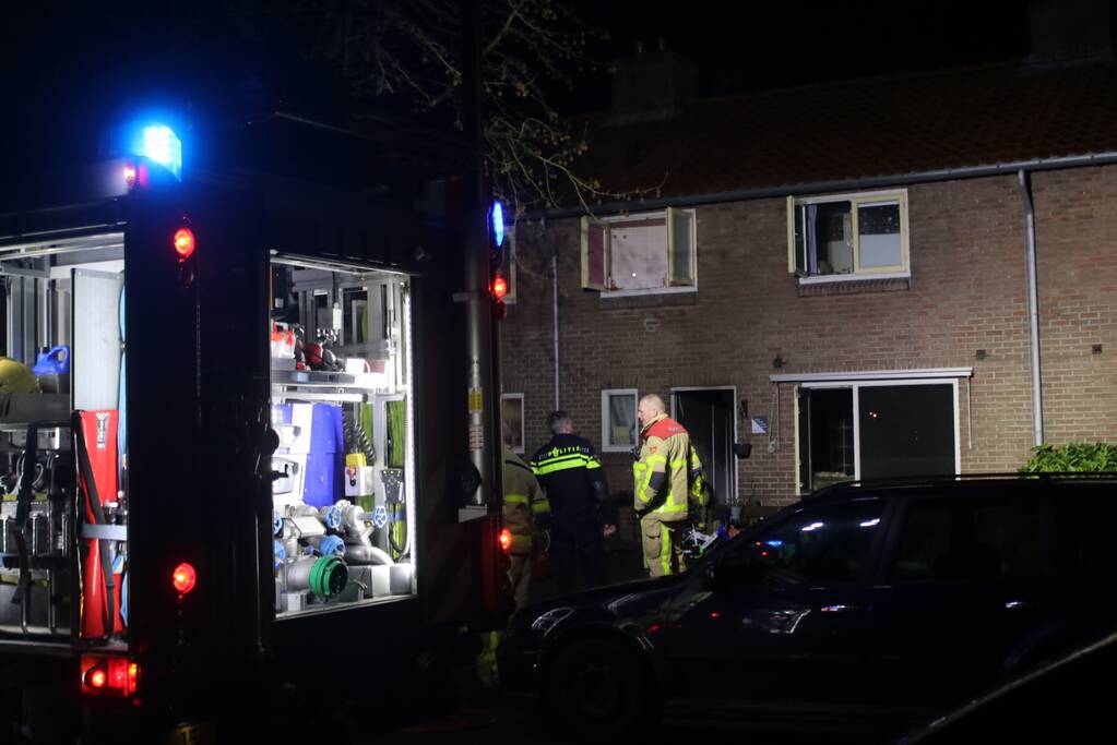 Veel rook bij brand in woning