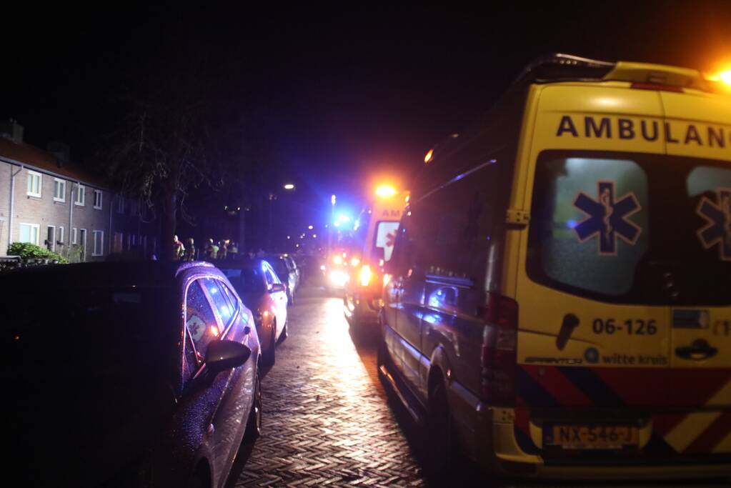 Veel rook bij brand in woning