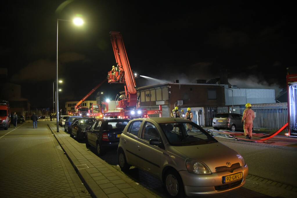 Grote brand bij farmaceutisch fabriek Maripharm