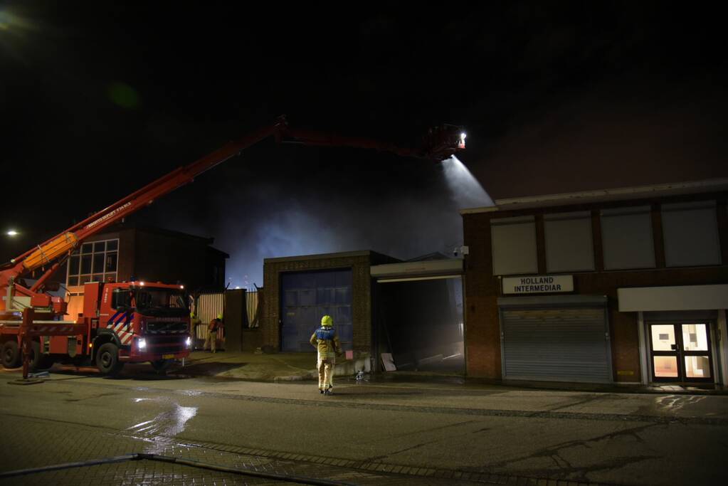 Grote brand bij farmaceutisch fabriek Maripharm