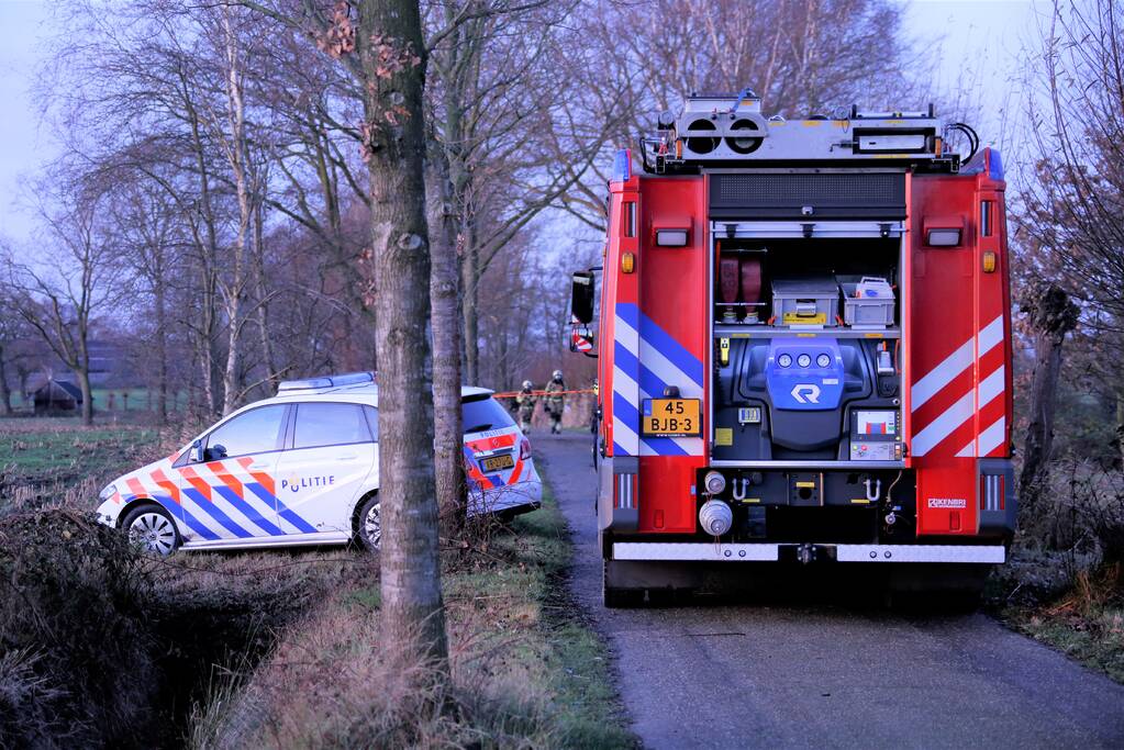 Vaten aangetroffen in sloot