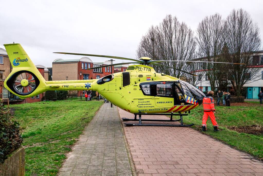 Man zwaargewond na aanrijding