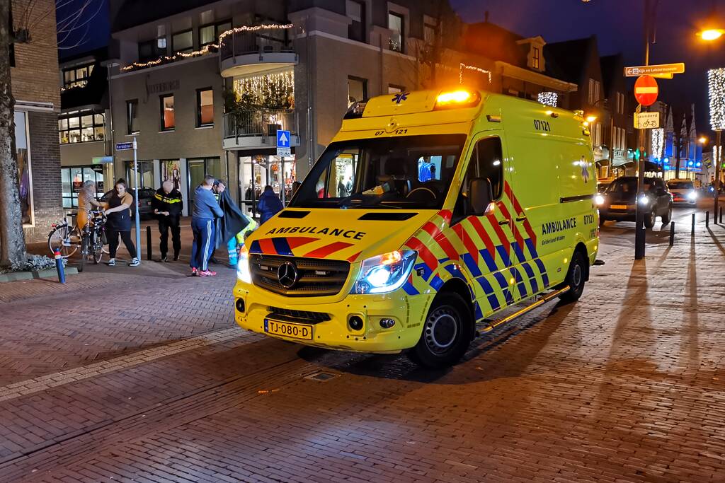 Fietser gewond na aanrijding met auto