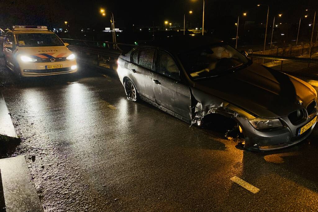 Personenauto zwaar beschadigd na ongeval