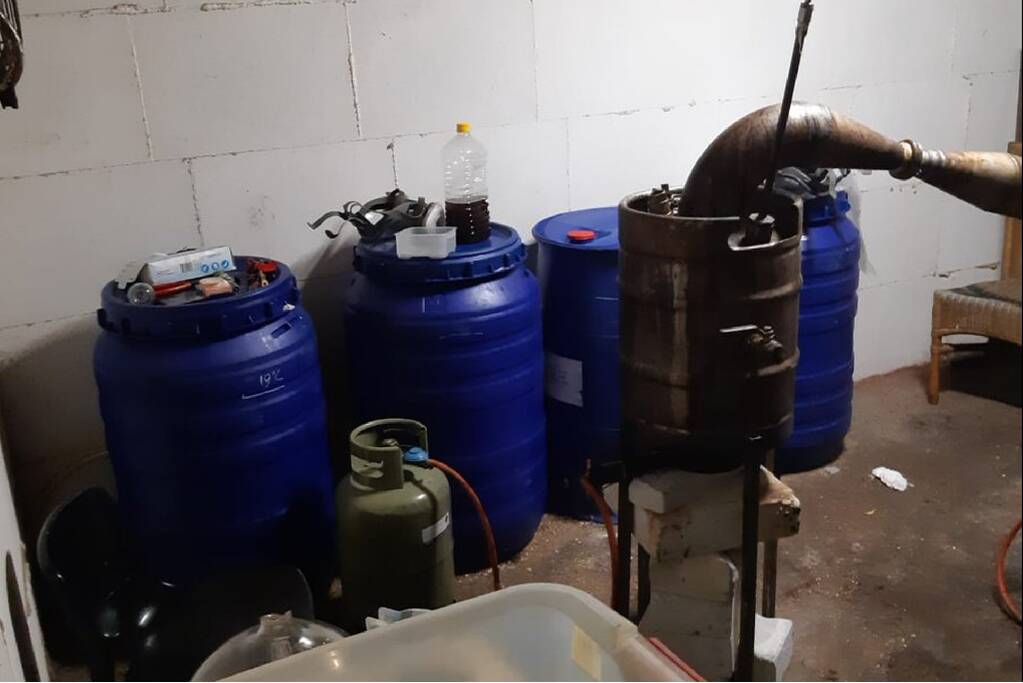 Drugslab in bedrijfshal op industrieterrein aangetroffen