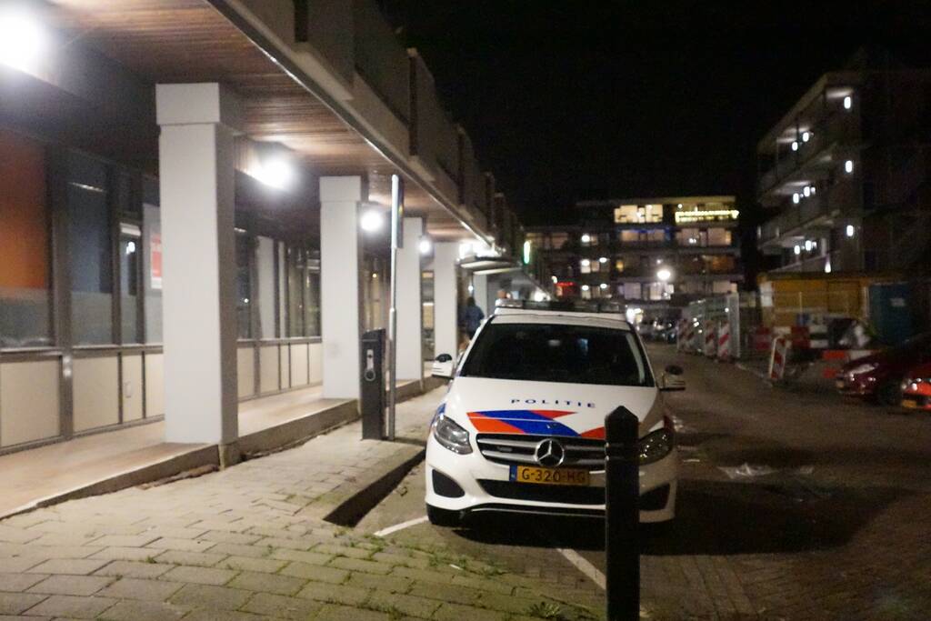Politie zoekt daders na overval in parkeergarage