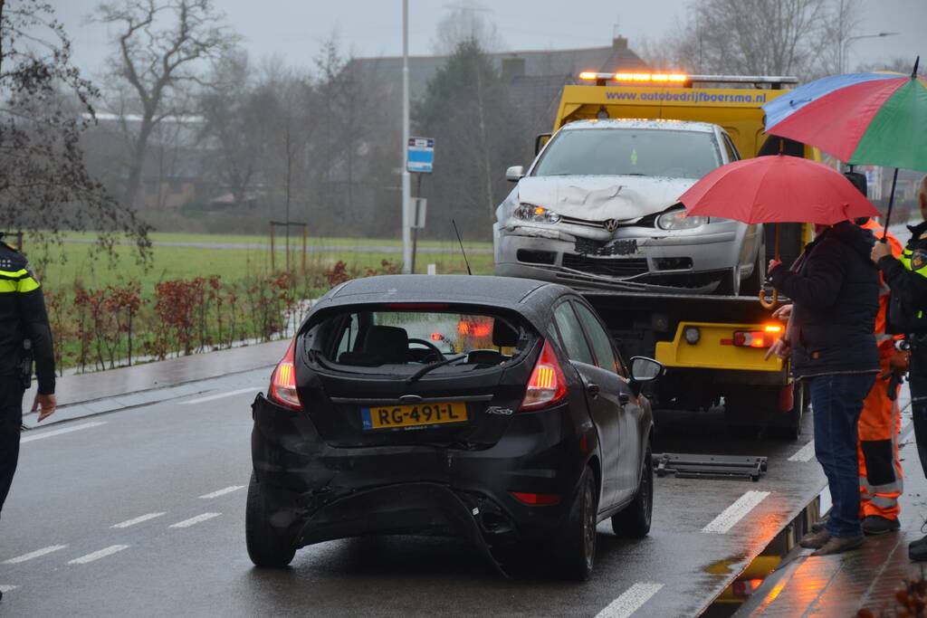 Gewonde na kop-staart aanrijding