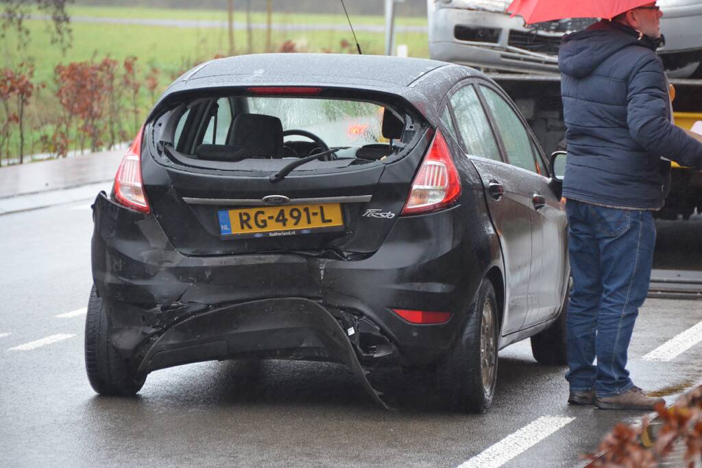Gewonde na kop-staart aanrijding