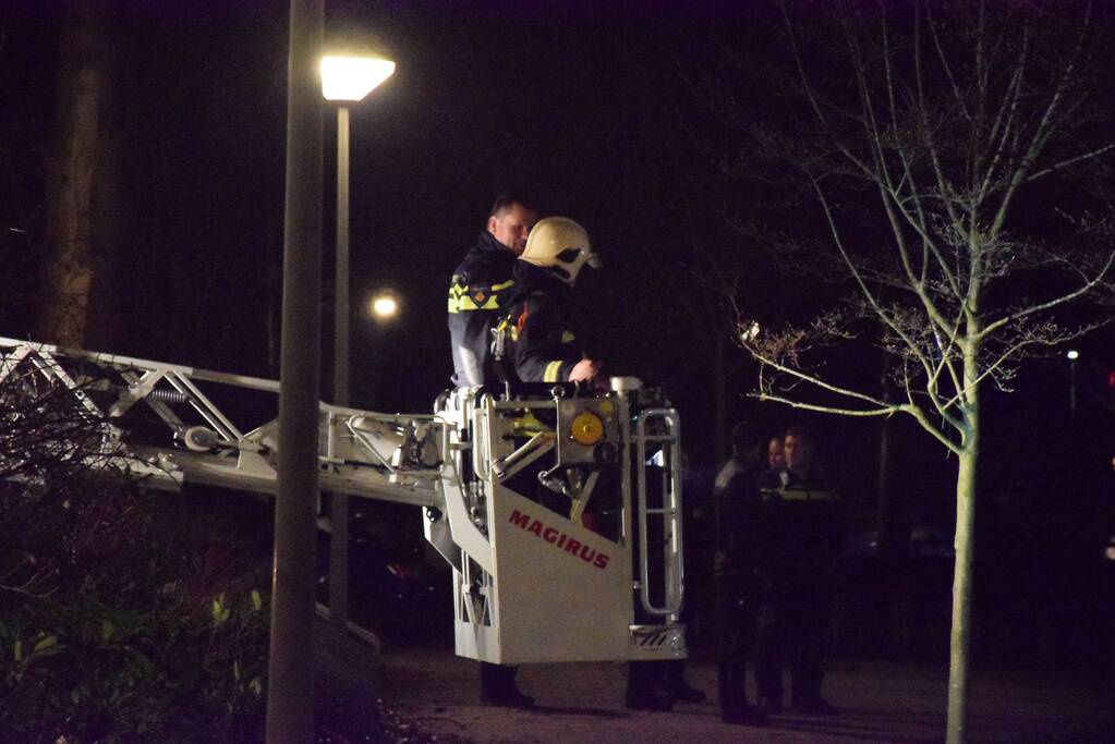 Politie doorzoekt school na melding verdachte situatie