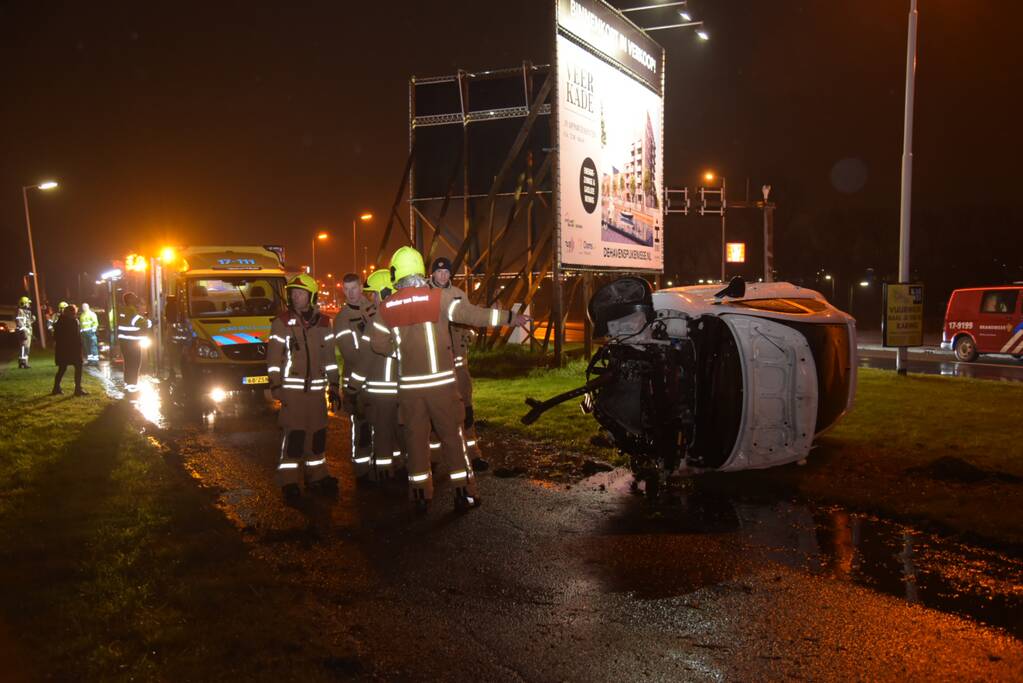 3 gewonden na flinke aanrijding met meerdere autos